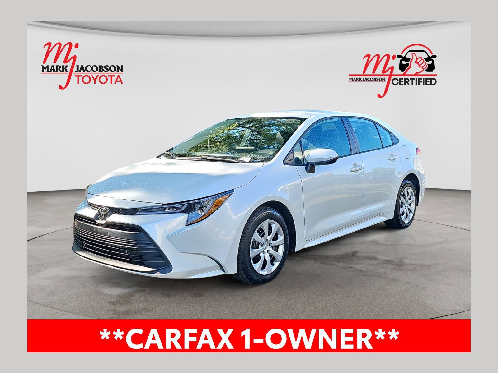 Used 2025 Toyota Corolla LE FWD image 1