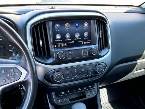 Used 2022 Chevrolet Colorado LT w/ Safety Package image 4