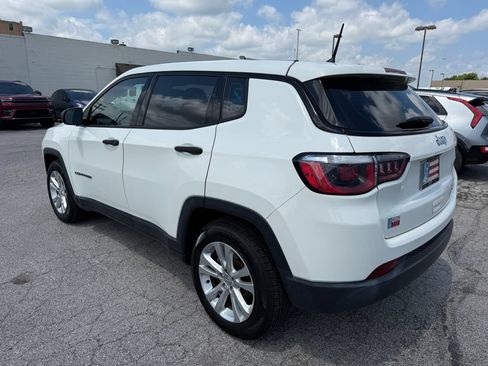 Used 2018 Jeep Compass Sport FWD image 21