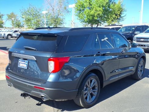 Used 2023 Ford Explorer XLT w/ Equipment Group 202A image 4