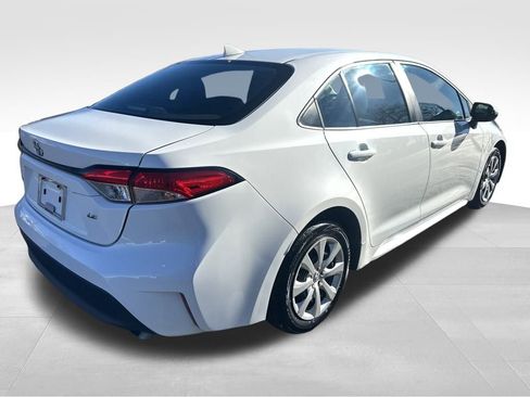 Certified 2024 Toyota Corolla LE image 5
