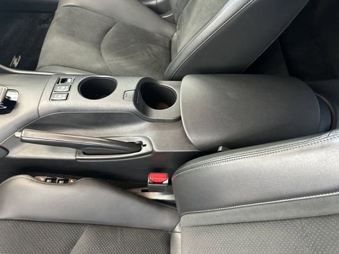 Used 2024 Nissan Z Performance w/ Floor Mat Package RWD image 22