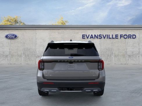 New 2026 Ford Explorer Active w/ Active Comfort Package AWD/4WD image 5