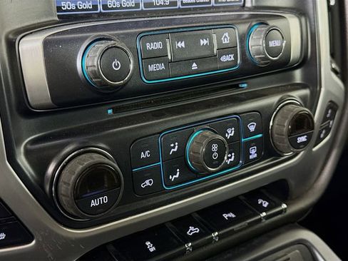 Used 2018 GMC Sierra 1500 SLT w/ SLT Premium Package AWD/4WD image 17