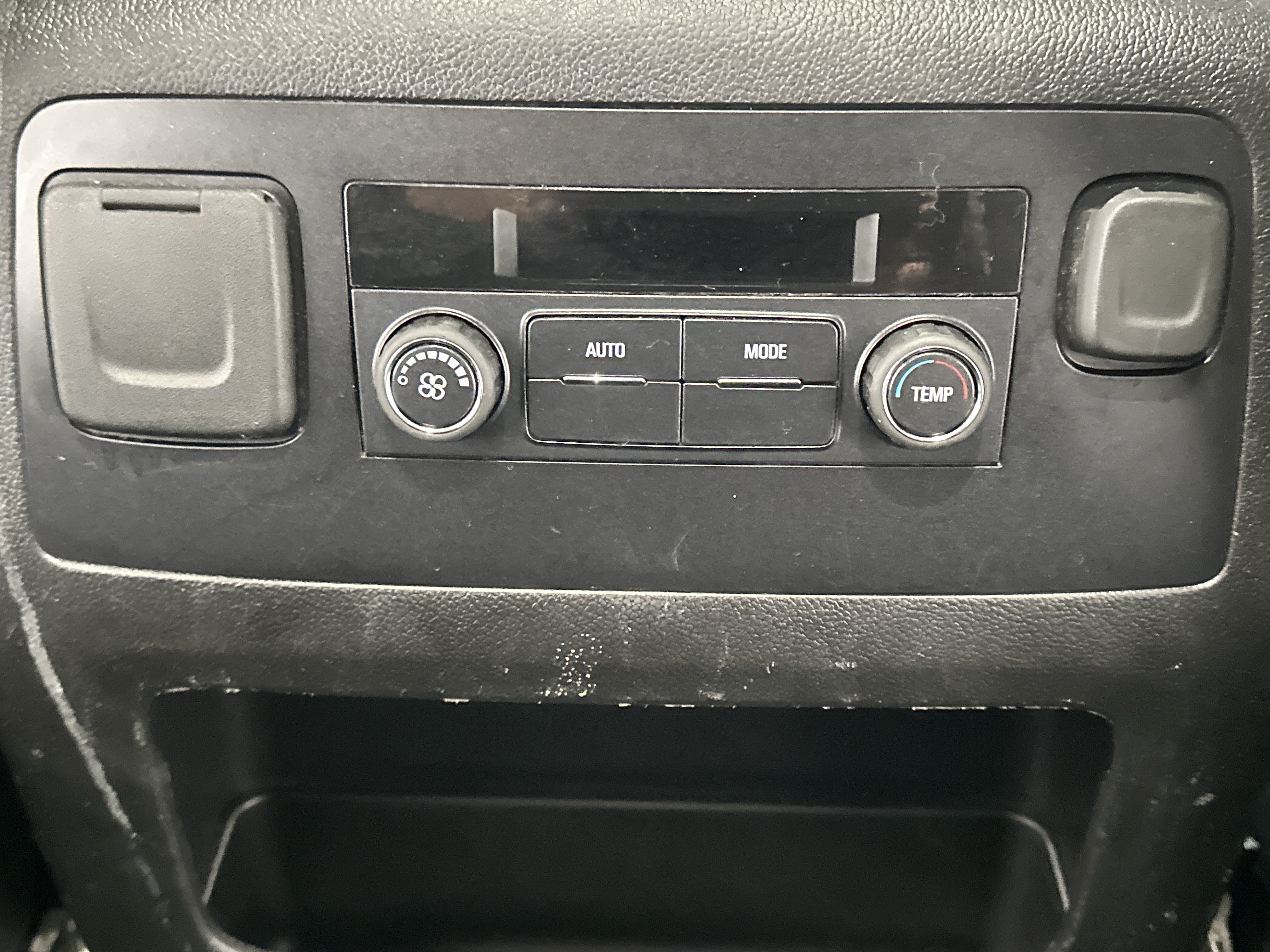 Used 2018 Chevrolet Tahoe LS w/ All-Season Package AWD/4WD image 24