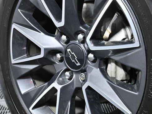 Used 2021 Chevrolet Tahoe Z71 w/ Luxury Package image 43