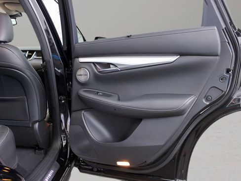 Used 2021 INFINITI QX50 Sensory image 28