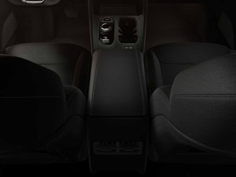 New 2026 Jeep Cherokee Laredo image 4