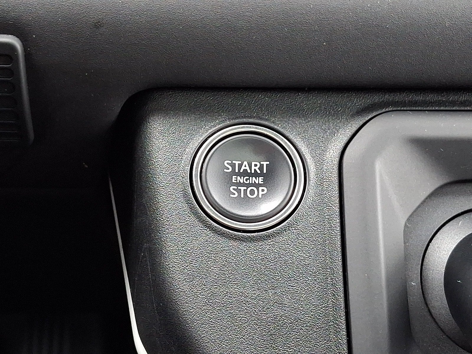 Used 2025 Land Rover Defender 110 S AWD/4WD image 25
