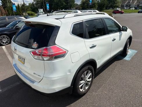 Used 2015 Nissan Rogue SV w/ SV Premium Package AWD/4WD image 13