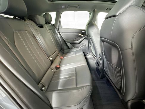 Used 2025 Audi Q6 e-tron Premium Plus image 25