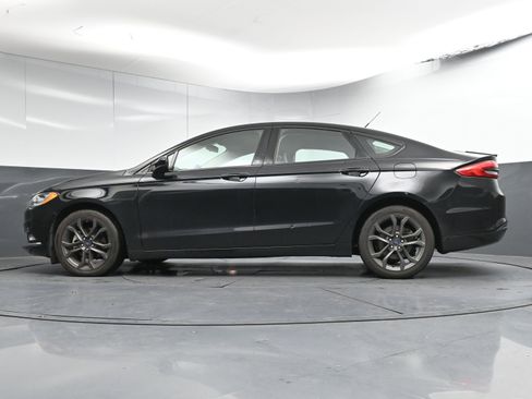 Used 2018 Ford Fusion SE w/ Equipment Group 201A image 29