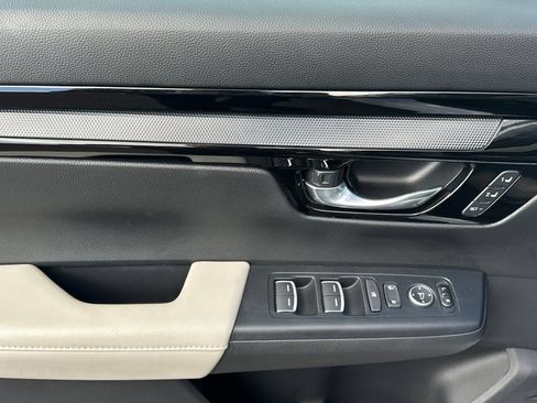 Used 2023 Honda CR-V EX-L image 11