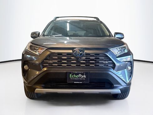 Used 2021 Toyota RAV4 Limited image 2