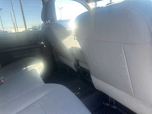 Used 2016 RAM 3500 Tradesman w/ Popular Equipment Group image 26