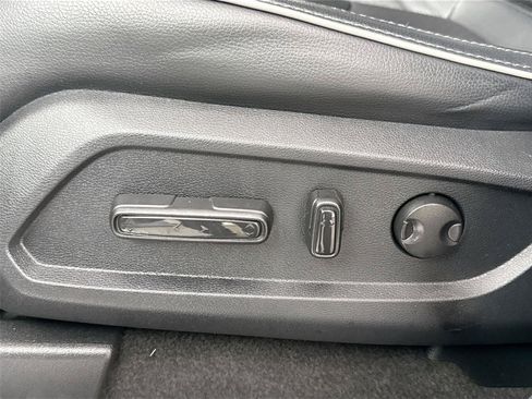 Used 2024 Honda Pilot Elite image 30