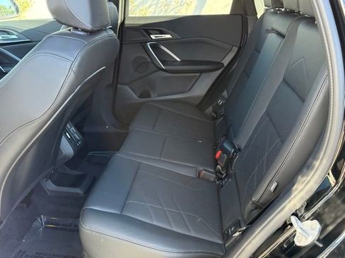 Used 2025 BMW X1 xDrive28i w/ Technology Package image 32