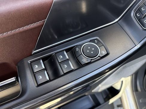 Used 2021 Ford F150 Lariat w/ Equipment Group 502A High image 43