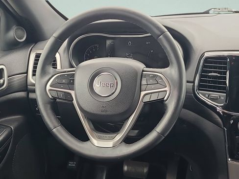 Used 2019 Jeep Grand Cherokee Altitude AWD/4WD image 12