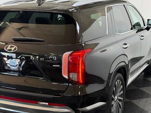 Used 2023 Hyundai Palisade Calligraphy w/ Cargo Package AWD/4WD image 13