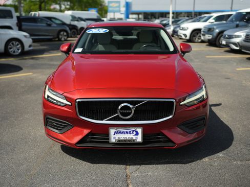 Used 2020 Volvo S60 T6 Momentum AWD/4WD image 3