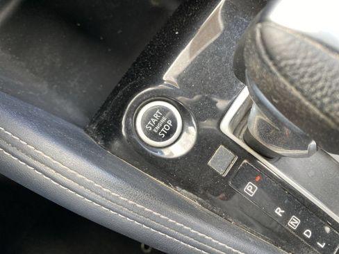 Used 2019 Nissan Kicks SV FWD image 23