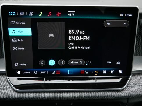 New 2026 Volkswagen Tiguan S image 8