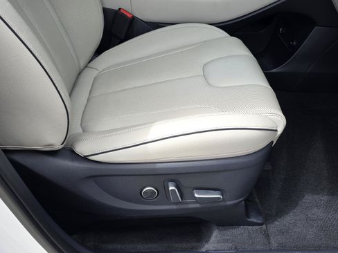 Used 2023 Hyundai Palisade Limited FWD image 18
