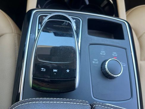 Used 2018 Mercedes-Benz GLE 350 image 21