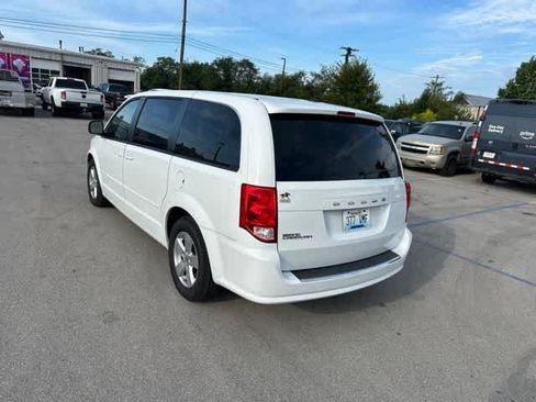 Certified 2016 Dodge Grand Caravan SE w/ Quick Order Package 29E SE FWD image 6