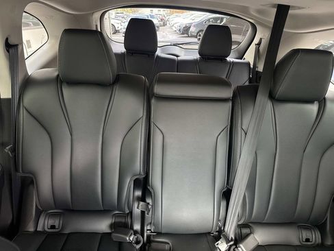 Used 2022 Acura MDX SH-AWD w/ Technology Package image 9