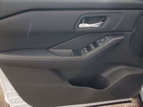 New 2026 Nissan Rogue SV AWD/4WD image 12