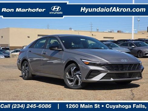 Certified 2025 Hyundai Elantra SEL image 1