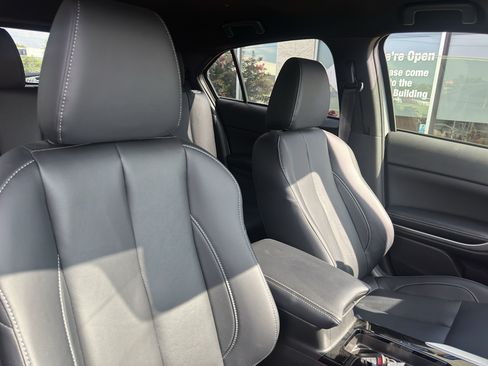 Used 2025 Mitsubishi Eclipse Cross AWD image 12
