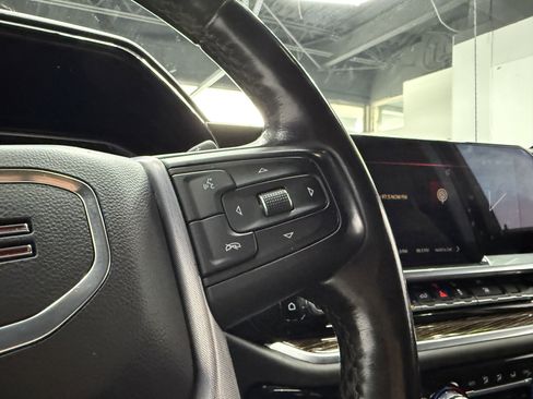 Used 2022 GMC Sierra 1500 Elevation image 14