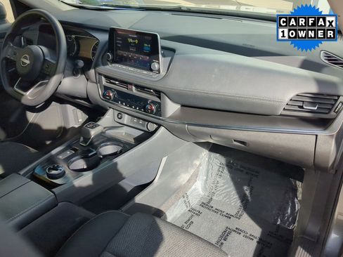 Used 2024 Nissan Rogue SV image 26