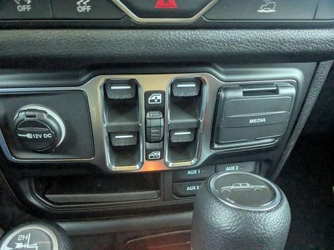 New 2026 Jeep Gladiator Sport image 23