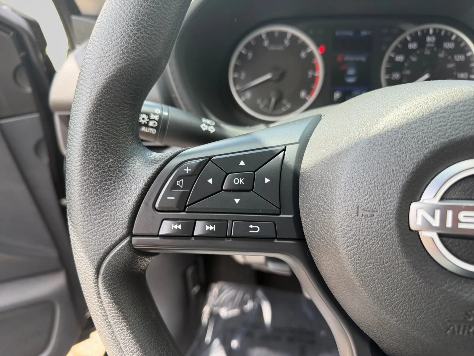 Used 2024 Nissan Sentra S FWD image 22