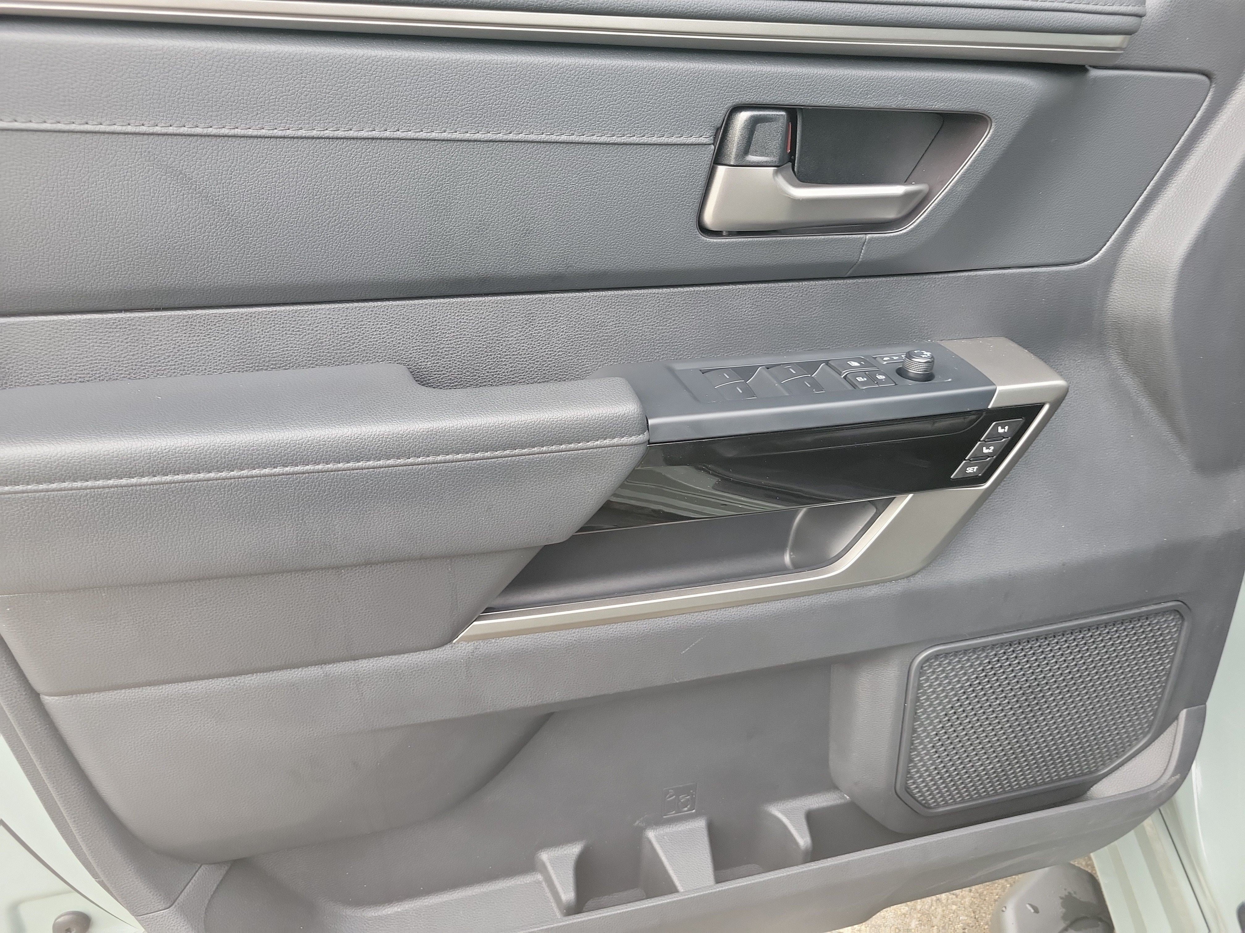 Certified 2025 Toyota Tundra Limited AWD/4WD image 20