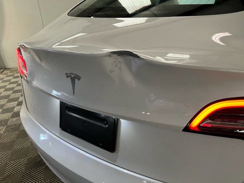 Used 2019 Tesla Model 3 Standard Range Plus image 16