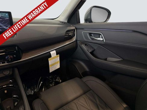 New 2026 Nissan Rogue Platinum AWD/4WD image 26