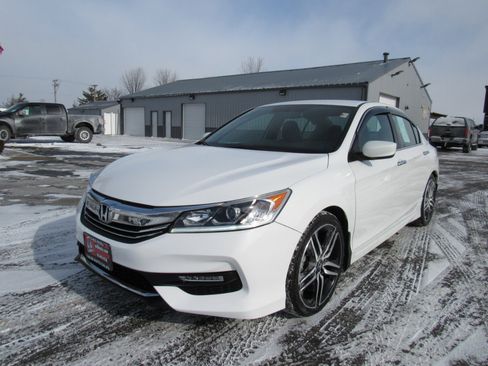 Used 2017 Honda Accord Sport Special Edition image 1