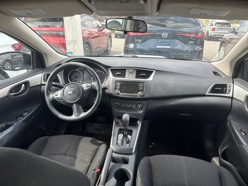 Used 2018 Nissan Sentra S FWD image 11