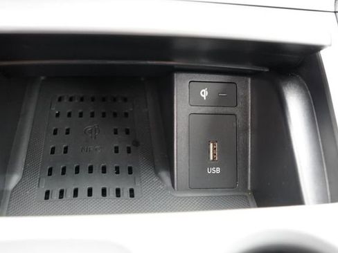 Used 2023 Hyundai Kona Limited image 27