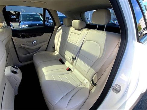 Certified 2021 Mercedes-Benz GLC 300 image 17