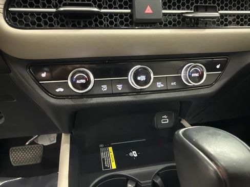 Certified 2024 Honda HR-V EX-L image 35