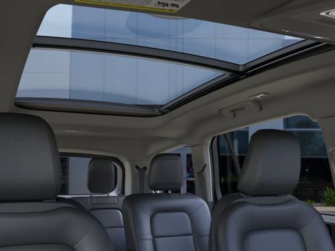 New 2026 Lincoln Aviator AWD image 22
