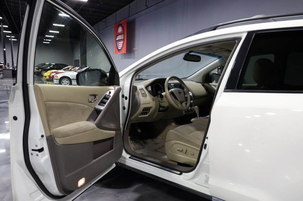 Used 2014 Nissan Murano SV AWD/4WD image 9