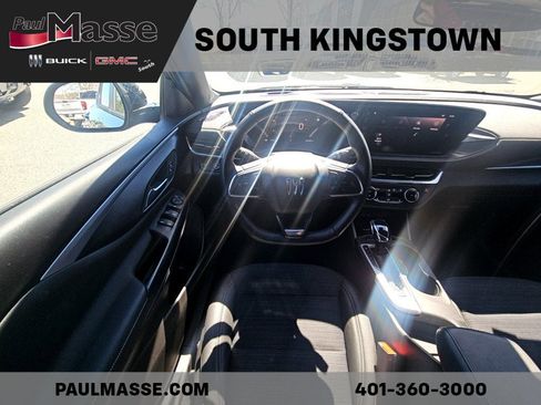 Used 2024 Buick Envista Preferred w/ Convenience I Package image 14