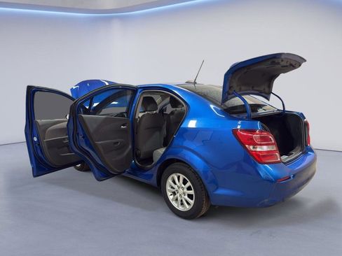 Used 2017 Chevrolet Sonic LT image 10